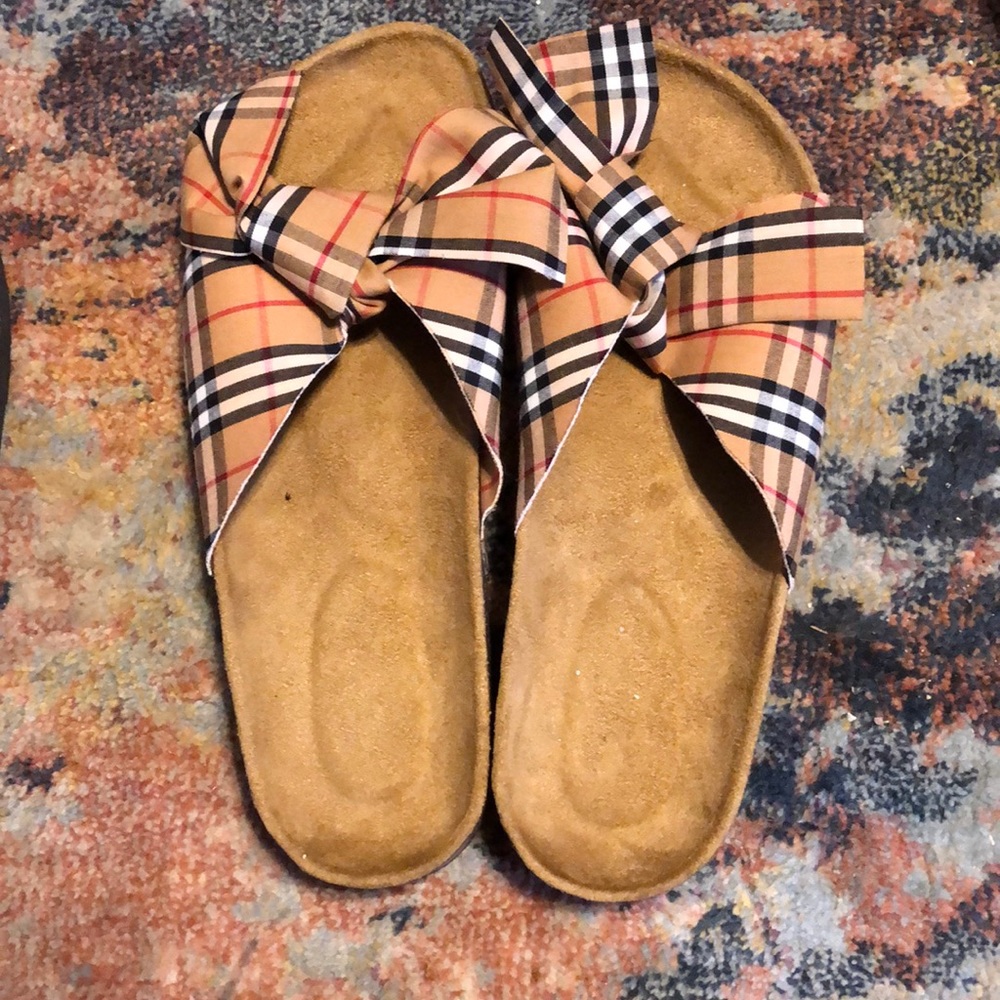 Cute sandals! Never worn. Smoke free home. Size 7